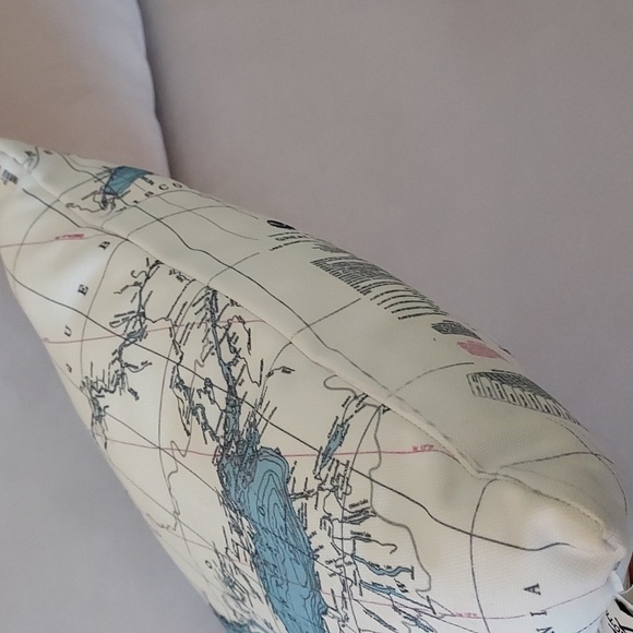 PillowMap.Com Great Lakes Map Pillow - 22" Long X 12.5" High - Picture 10 of 12